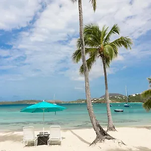 Secret Harbour Hotel